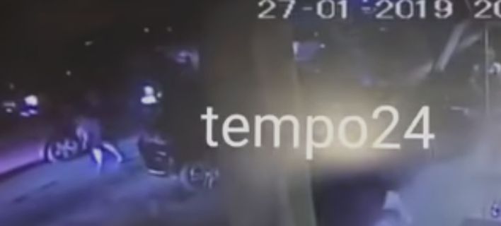 Βίντεο: Τρίχρονο κοριτσάκι παρασύρεται από αυτοκίνητο στην Πάτρα – Κρίσιμη η κατάστασή του