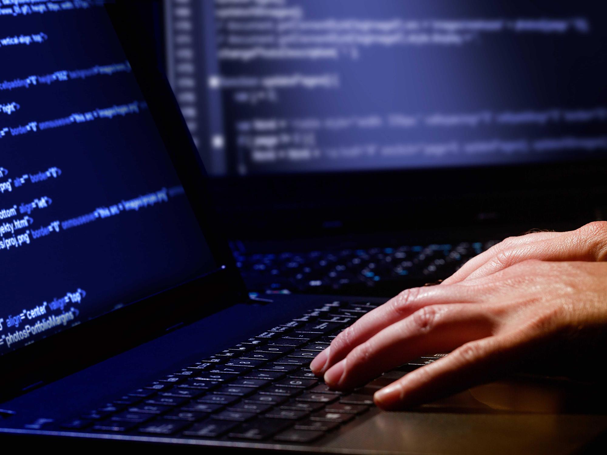 Μεσσηνία: Σύλληψη Αλβανού για εκβιασμό ανήλικης μέσω διαδικτύου