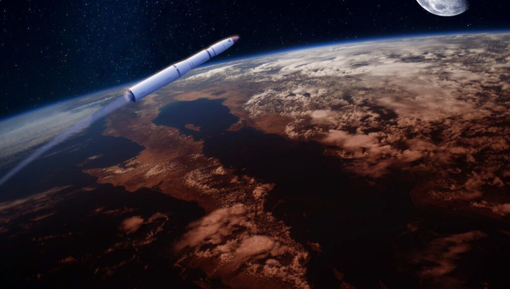 Νέο πολυηχητικό πύραυλο που θα εκτοξεύεται από το έδαφος θα αναπτύξει η Ρωσία