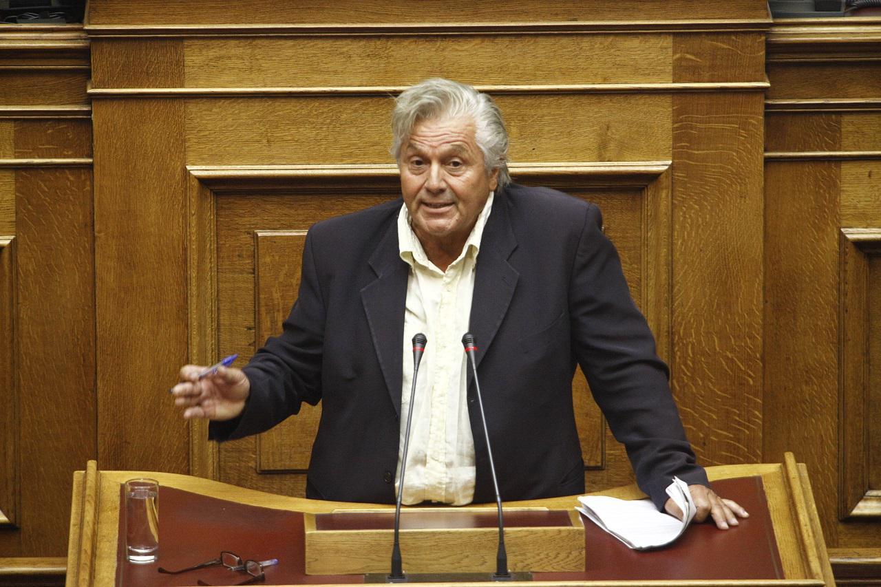 Επίθεση αγνώστων στο πατρικό του Θανάση Παπαχριστόπουλου στην Κορινθία