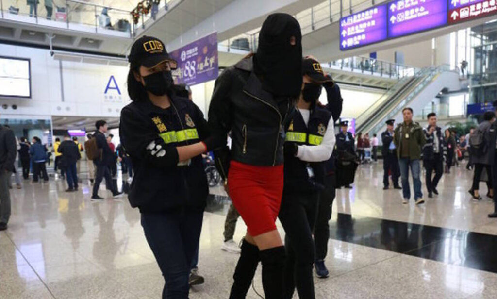 Αγωνία για το μοντέλο με την κοκαΐνη – Πολύ ανήσυχοι οι γονείς της – Έχουν να μιλήσουν μαζί της από τα γενέθλιά της