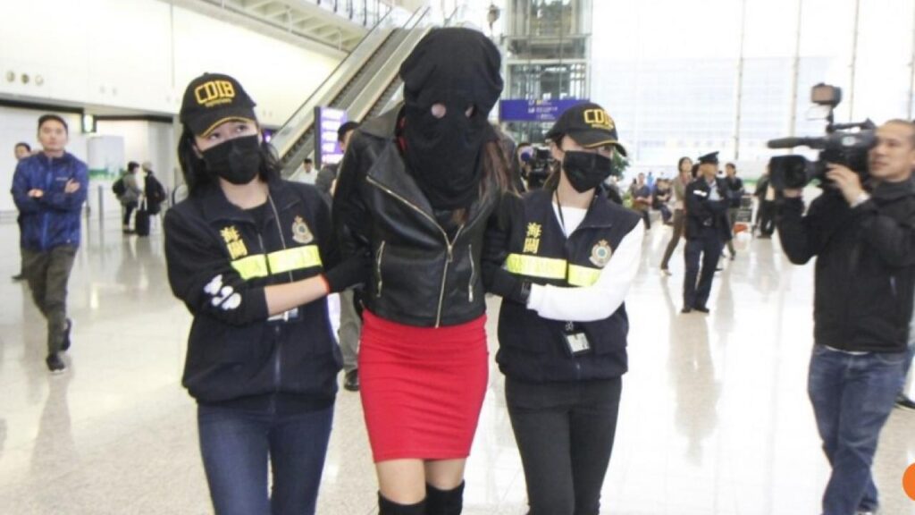 Χονγκ Κονγκ: «Με παγίδευσε ένας Ρουμάνος – Δεν ήξερα ότι είχε κοκαΐνη η βαλίτσα» λέει το 21χρονο μοντέλο