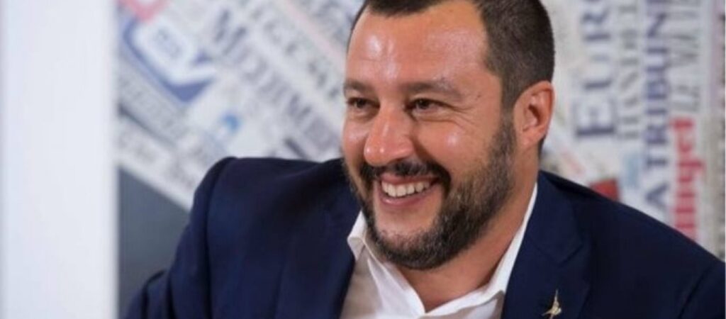 Μ.Σαλβίνι προς υποστηρικτή της μετανάστευσης: «Μόλις κέρδισες 10 αλλοδαπούς για το σπίτι να τους φροντίζεις» (βίντεο)