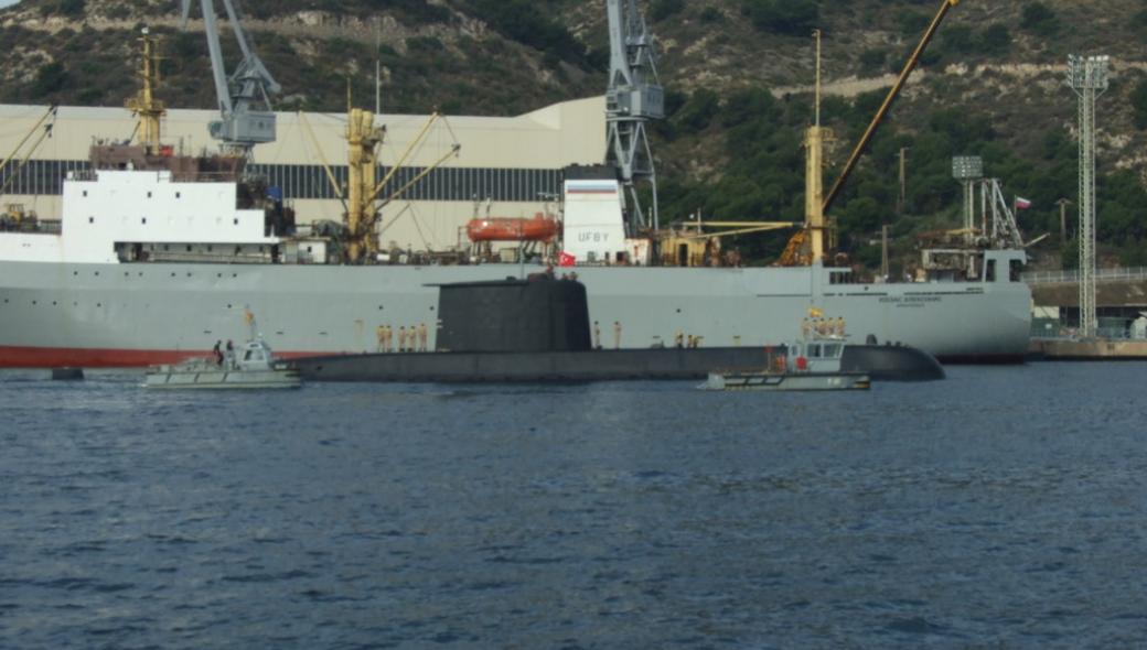 Οι Τούρκοι πραγματοποιούν άσκηση διάσωσης υποβρυχίου βόρεια της Ρόδου