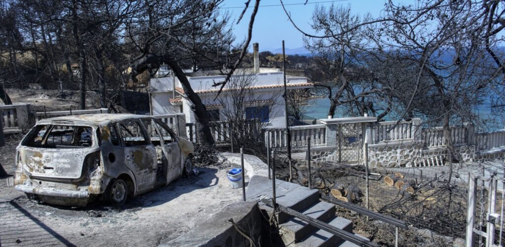 Διάλογοι-σοκ την ώρα της τραγωδίας στο Μάτι: «Η Πυροσβεστική δεν είναι ταξί – Να καούν να βάλουν μυαλό»