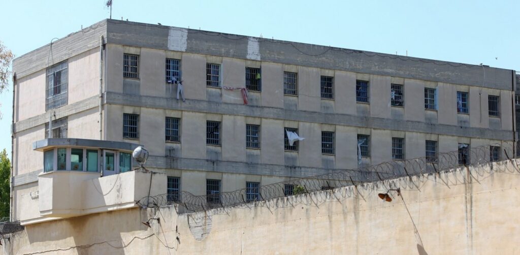 Φυλακές Κορυδαλλού: Στο «φως» οι διάλογοι που οδήγησαν στη σύλληψη των δύο δικηγόρων