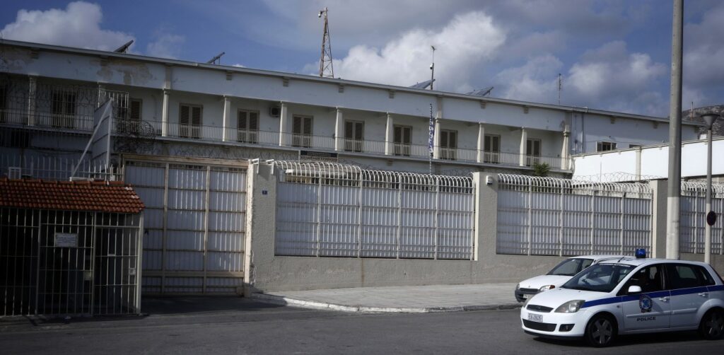 Αποκάλυψη «βόμβα» για τη μαφία των φυλακών – Θα μαχαίρωναν Βορίδη και Φλώρο στο δικαστήριο (βίντεο)