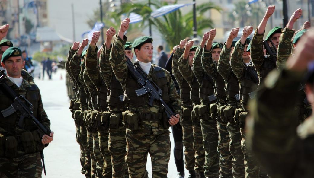 Χωρίς ειδική εισφορά αλληλεγγύης τα αναδρομικά στους στρατιωτικούς