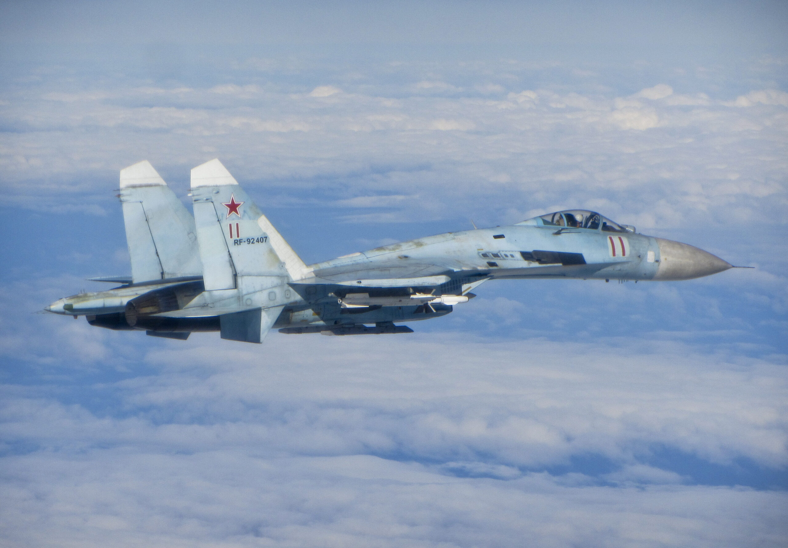 Bίντεο: Su-27 και Tu-160 σε περιπολία μάχης πάνω από την Κριμαία!