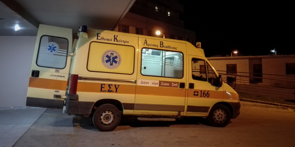 Τραγωδία στη Σαντορίνη: «Βουτιά» θανάτου σε χαράδρα για δύο νεαρούς