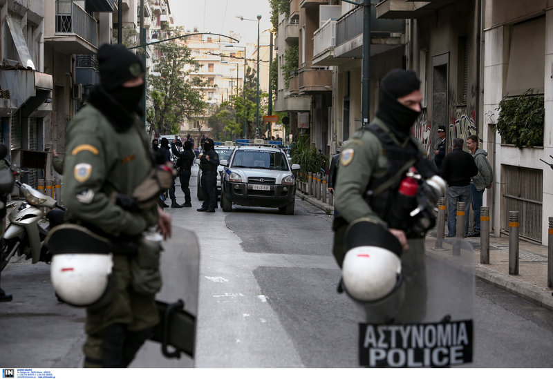 Τελείωσε η επιχείρηση της ΕΛ.ΑΣ στα Εξάρχεια – Έγιναν προσαγωγές 70 αλλοδαών (φωτό)