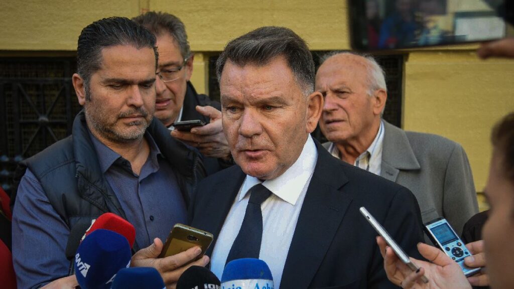 Κούγιας: «Οχι» στα εντάλματα σύλληψης για Λυκουρέζο και Παναγόπουλο