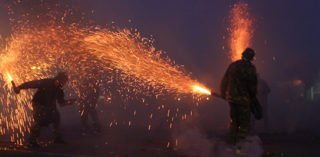 Όταν ο αδικοχαμένος εικονολήπτης τραβούσε άλλο ατύχημα με σαΐτα! (βίντεο)