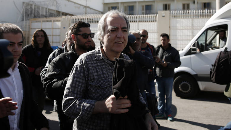 Ρουβίκωνας: «Μην ανησυχείτε δεν θα πυροβολήσουμε κανέναν»