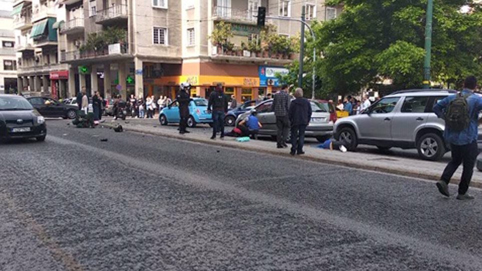 Φριχτό τροχαίο στην Πατησίων – Μάχη ζωής δίνουν οι δύο γυναίκες (φώτο)