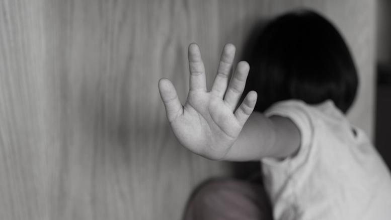 Σοκάρει υπόθεση παιδικής κακοποίησης στα Χανιά και η έκκληση για βοήθεια στο σχολείο