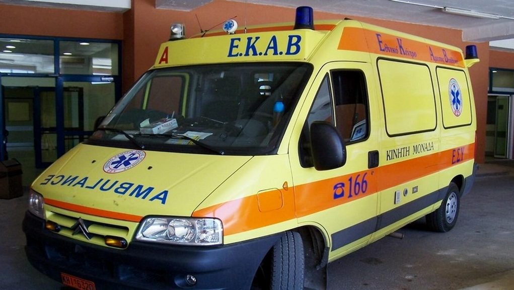 Κόρινθος: Ανατράπηκε κλούβα της ΕΛΑΣ που μετέφερε κρατούμενους στην Τρίπολη (φωτο)