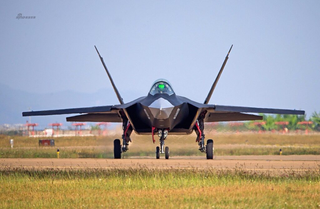 Τουρκικά ΜΜΕ: «Κινεζικά μαχητικά stealth J-31 ή ρωσικά Su-57 στην θέση των F-35 – Τα S-400 δεν ακυρώνονται»