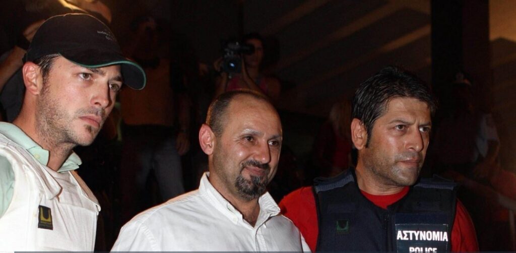 Βασίλης Παλαιοκώστας: «Δεν έχω σχέση με την βόμβα στον Βασιλάκη»