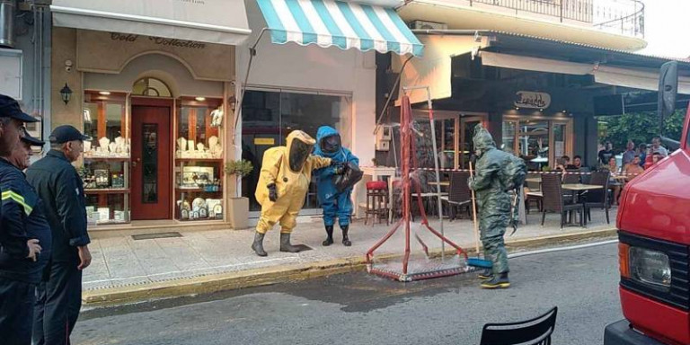 Συναγερμός για ύποπτο φάκελο με περίεργη σκόνη σε χρυσοχοείο στην Κυπαρισσία (βίντεο)