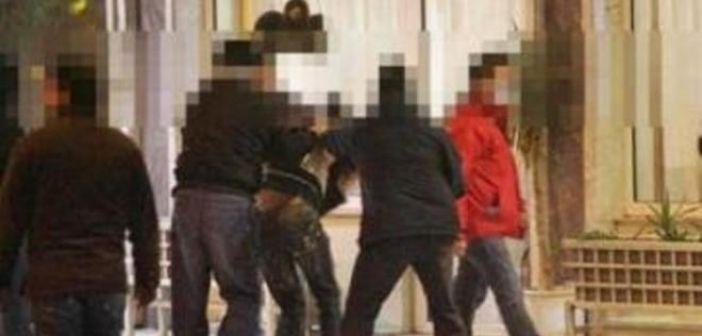 Άγριο ξύλο έξω από το Αστυνομικό Μέγαρο Αγρινίου με δύο τραυματίες – Ο ένας αστυνομικός