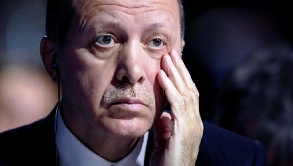 Τούρκος δημοσιογράφος «βλέπει» το τέλος του Ρ.Τ.Ερντογάν: «Η βασιλεία του θα λήξει το πολύ…»