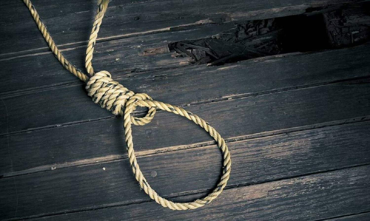 Παναιτώλιο: Άνδρας βρέθηκε κρεμασμένος στον κήπο του σπιτιού του