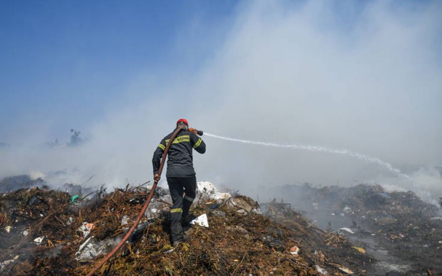 Φωτιά στη Φυλή – Κοντά στο γήπεδο του Θρασύβουλου