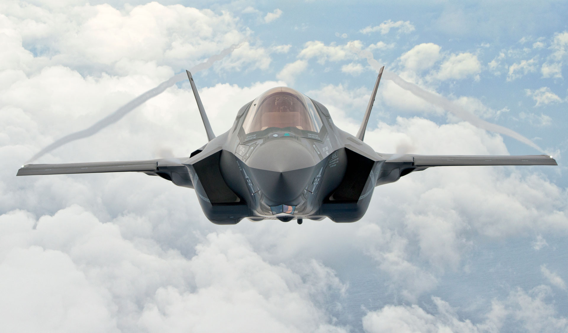 Δείτε πώς κατασκευάζεται ένα μαχητικό F-35 (βίντεο)