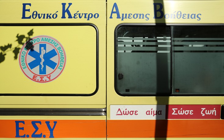 Επίθεση με τσεκούρι στη Θεσσαλονίκη: Στο χειρουργείο η 53χρονη