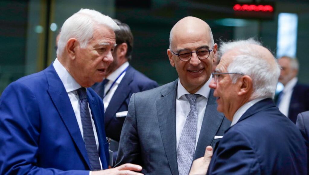 Περίεργες  προσεγγίσεις από την κυβέρνηση για Τουρκία και κοιτάσματα – Δένδιας: «Μπορούμε να συνεργαστούμε»