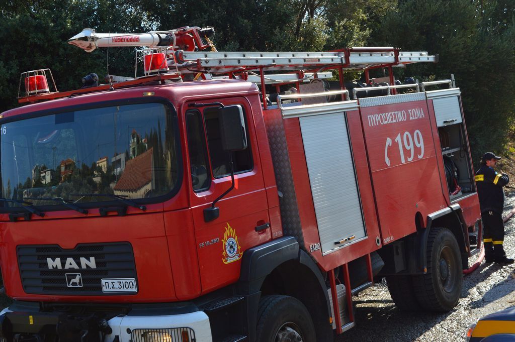 Τρεις φωτιές σε εξέλιξη στην Αχαΐα – Συναγερμός στην Πυροσβεστική