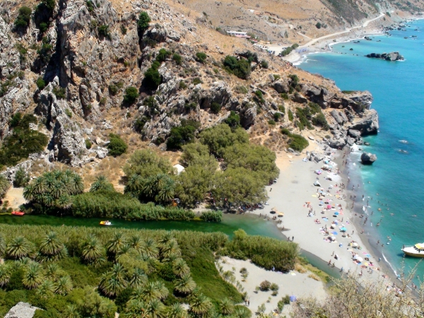 Ρέθυμνο: Συλλήψεις για ναρκωτικά στην Πρέβελη