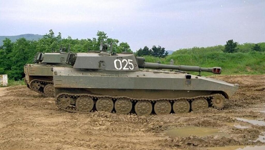 Το σοβιετικό αυτοκινούμενο πυροβόλο 2S1 «Gvozdika» (βίντεο)