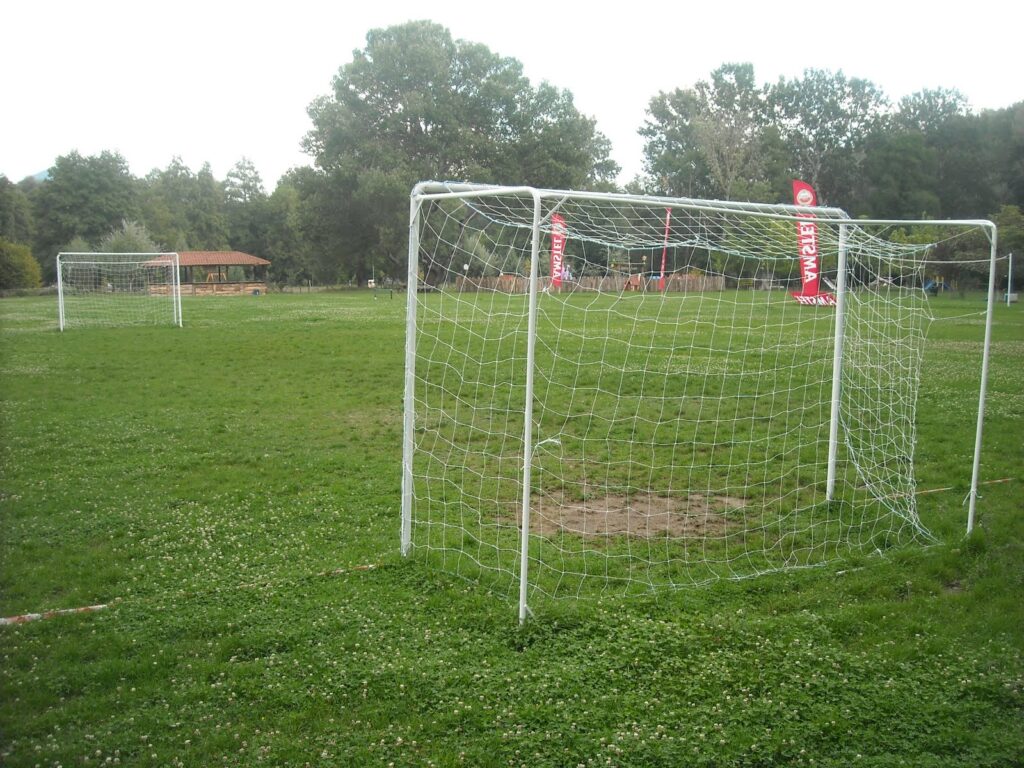 Τι συμβαίνει με τους χώρους άθλησης; Τέρμα καταπλάκωσε 10χρονο στην Λακωνία – Του έσπασε το κρανίο