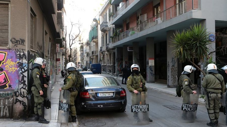 Μεγάλες καταστροφές αντίκρισαν οι ιδιοκτήτες των υπό κατάληψη κτηρίων στα Εξάρχεια (βίντεο)