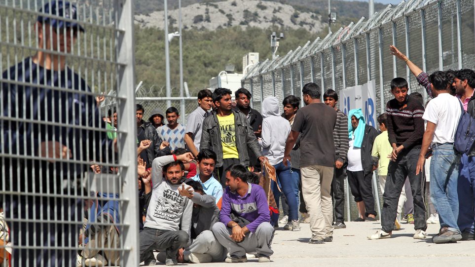 Λέσβος: Έχασαν 300 παράνομους μετανάστες στην καταμέτρηση – Εκρηκτικό το κλίμα σε Νέα Καβάλα και Φθιώτιδα