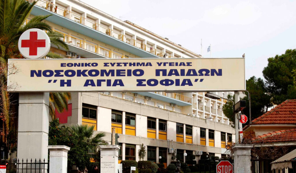 Έξαλλος ο πατέρας της Αλεξίας που χτυπήθηκε από αδέσποτη σφαίρα: «Πέντε μήνες το παιδάκι μου είναι καθηλωμένο»