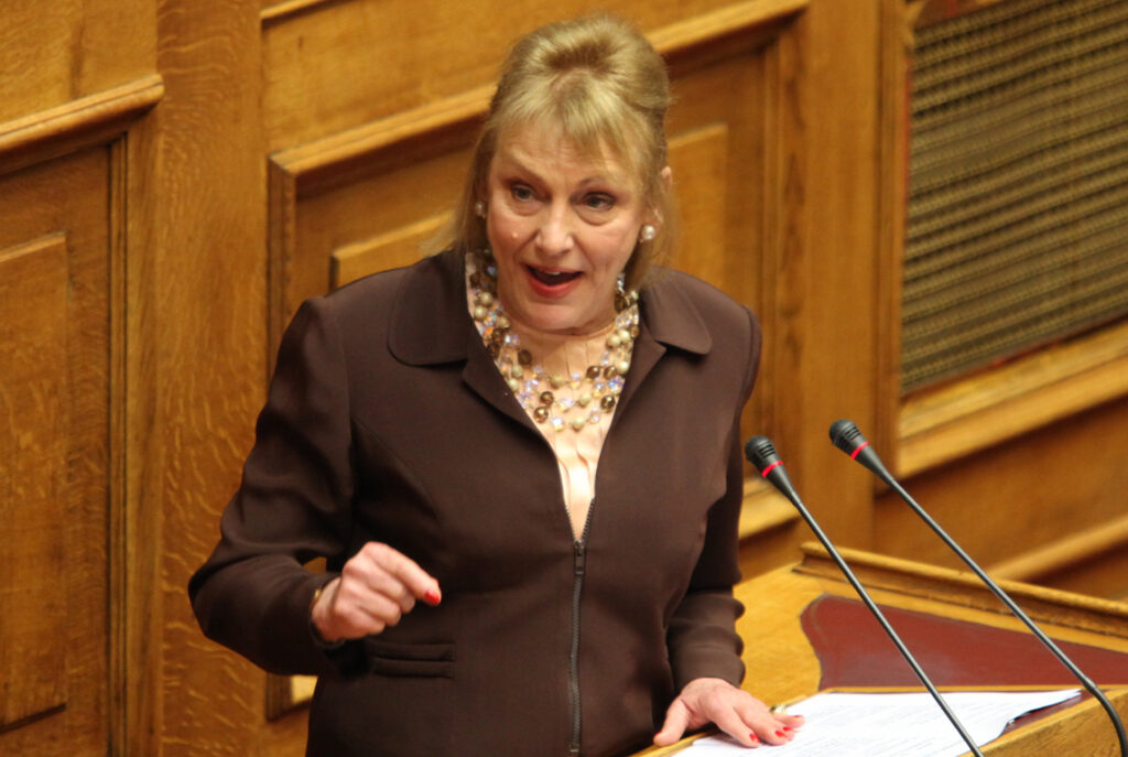 Αντιμέτωπη με κακοποιό που προσπάθησε να τη βάλει στο ασανσέρ η βουλευτής Φ.Πιπιλή – Οι διάλογοι και πως γλίτωσε