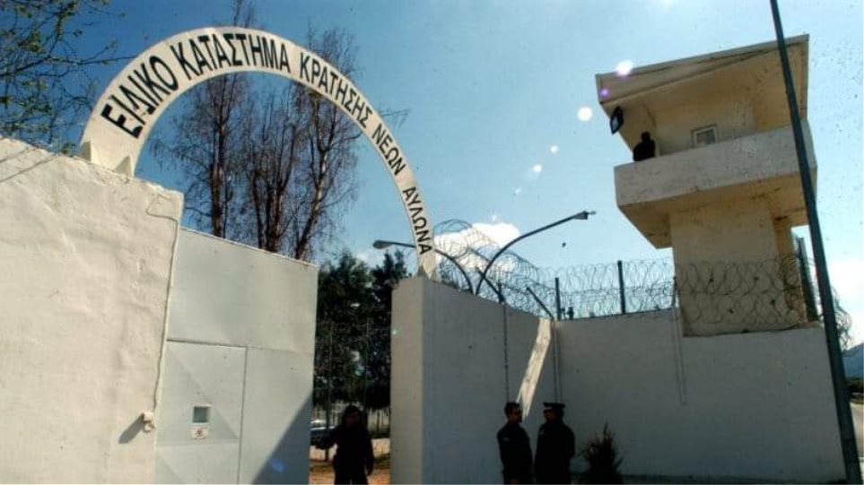 Φυλακές Αυλώνας: Άγρια επεισόδια σε εξέλιξη