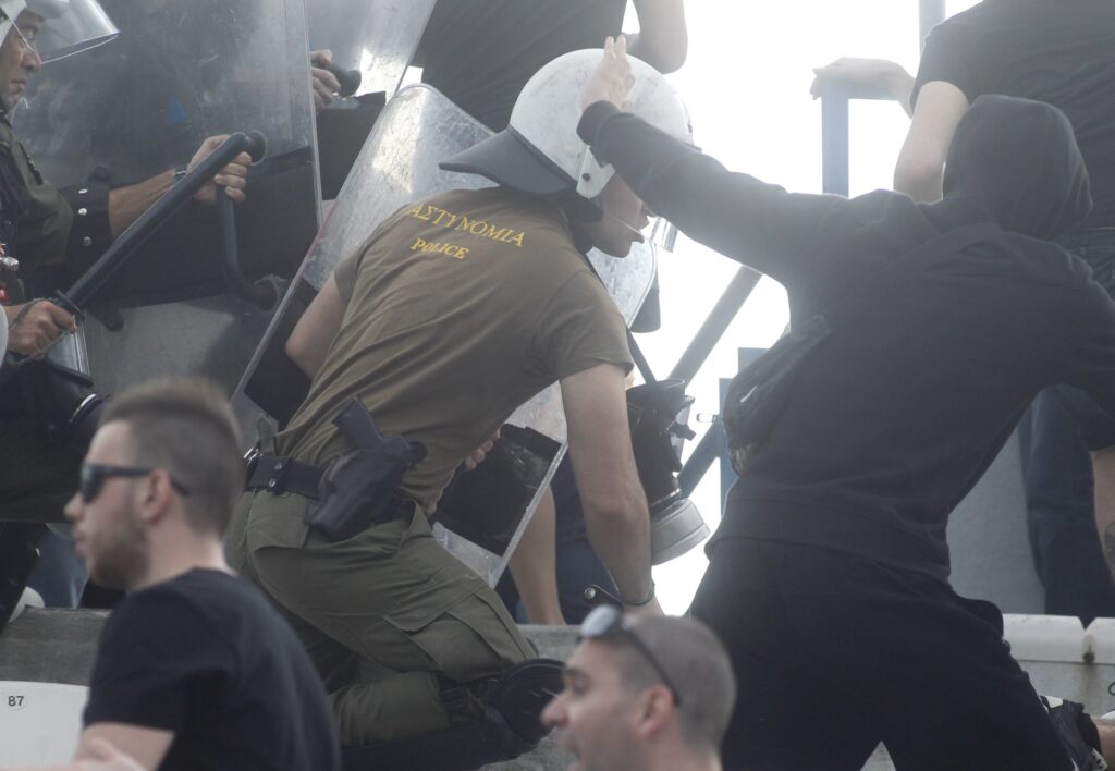 Ηλεία: Άγριο ξύλο σε ποδοσφαιρικό αγώνα (βίντεο)