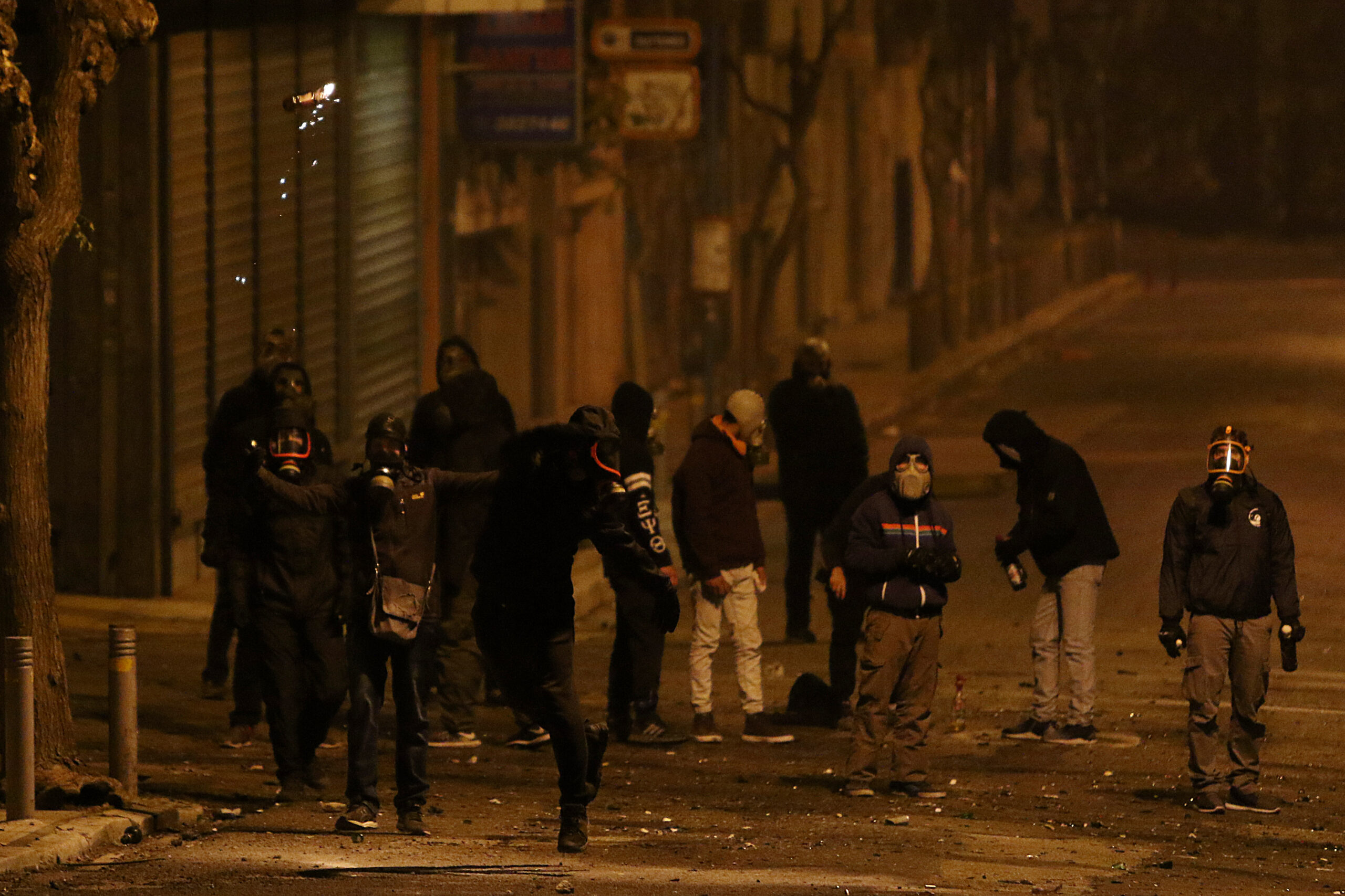 Εξάρχεια: Επεισόδια μεταξύ αγνώστων – Επενέβη η Αστυνομία