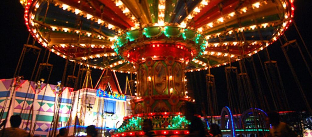 Όχι πάλι… – Παρατρίχα ατύχημα σε λούνα παρκ της Λάρισας (φώτο)