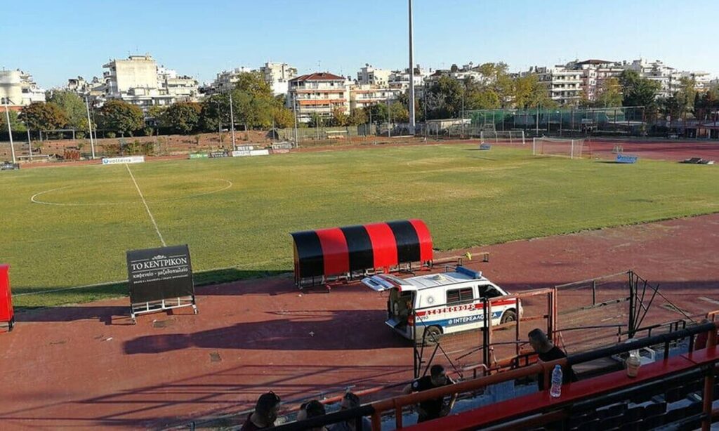 Καλαμαριά: «Δεν έχω δει το βίντεο και δεν θέλω να το δω» λέει η κόρη του 70χρονου που σκοτώθηκε στο γήπεδο (βίντεο-φωτο)