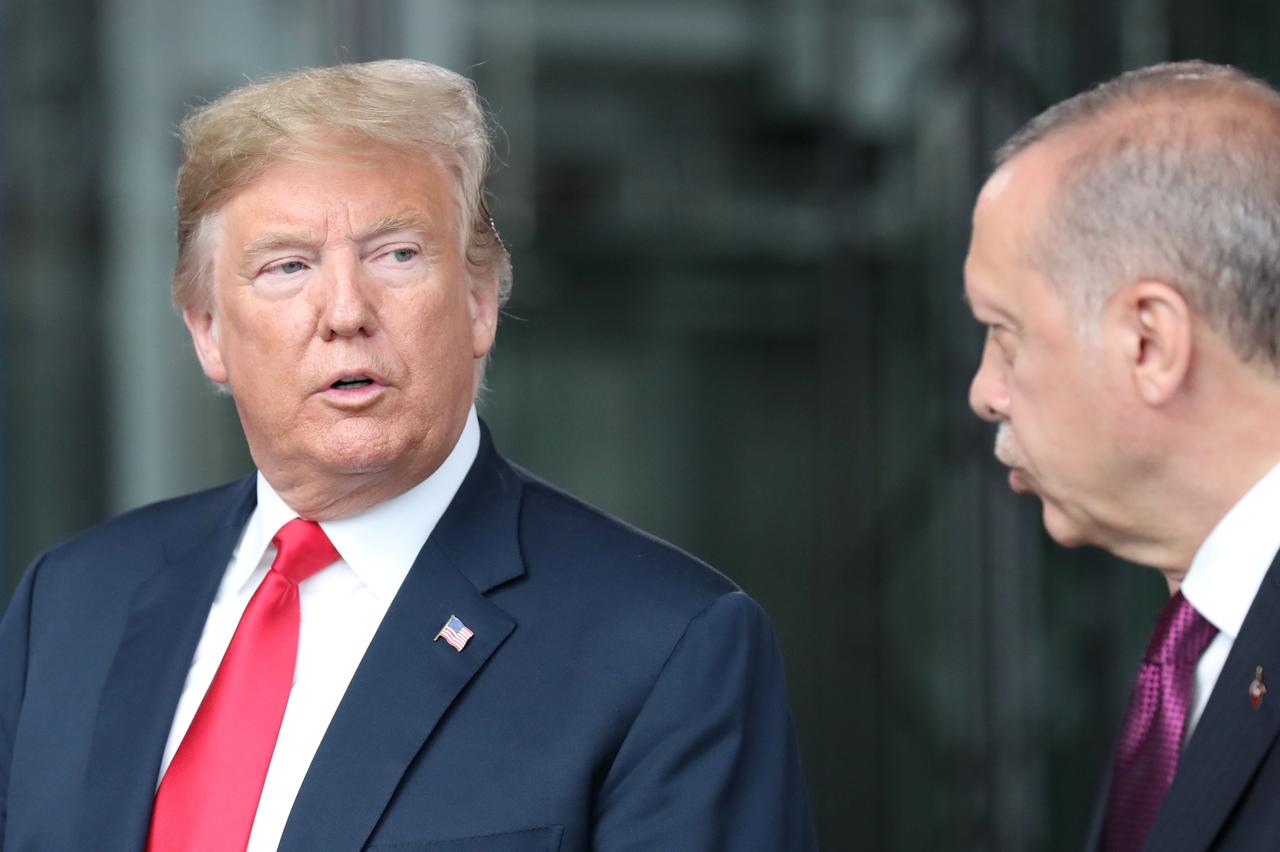 Νέες βολές Τραμπ κατά Τουρκίας: «Εάν καταφύγετε σε άσκοπή βία αυτό θα καταστρέψει την αδύναμη λίρα σας»