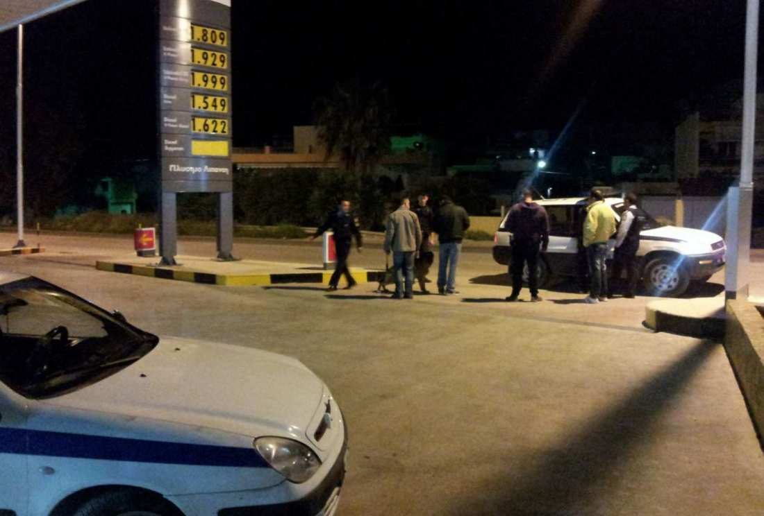 «Εμβόλισαν» βενζινάδικο με κλεμμένο Ι.Χ. στον Τύρναβο – Ο ιδιοκτήτης όμως είχε «άγριες» διαθέσεις