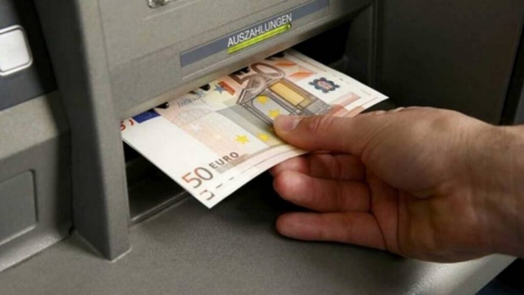 Τι πρέπει να προσέχουμε στα ΑΤΜ όταν κάνουμε ανάληψη χρημάτων σύμφωνα με την ΕΛ.ΑΣ