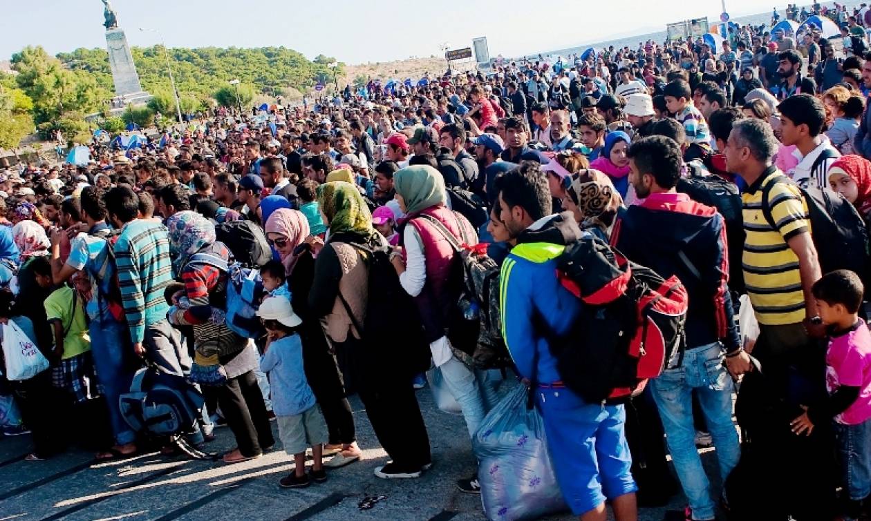 Μεταφέρουν 20.000 αλλοδαπούς στην ενδοχώρα μέχρι το τέλος του χρόνου – Θα μένουν σε ξενοδοχεία