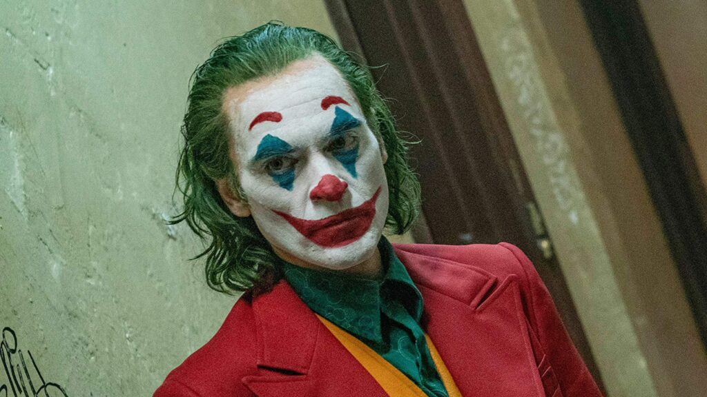 Οι έλεγχοι στην ταινία «Joker» έγιναν θέμα στο Euronews – «Αστυνομικοί έβγαζαν έξω ανήλικους από τις αίθουσες»