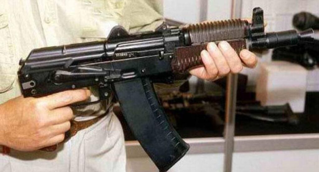 Νέα Κίος: Τσιγγάνοι πυροβολούσαν με καλάσνικοφ – Φοβούνται καθημερινά οι κάτοικοι